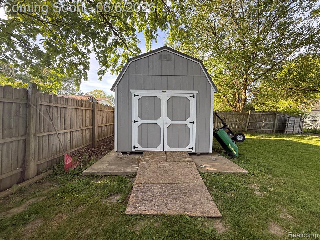 4413 Winters Drive, Flint, MI 48506 — Photo 25