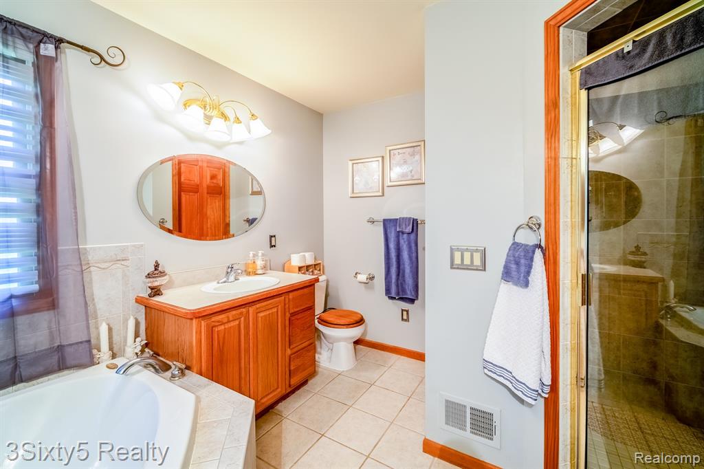 597 Country Meadows Trail, Ortonville, MI 48462 — Photo 24