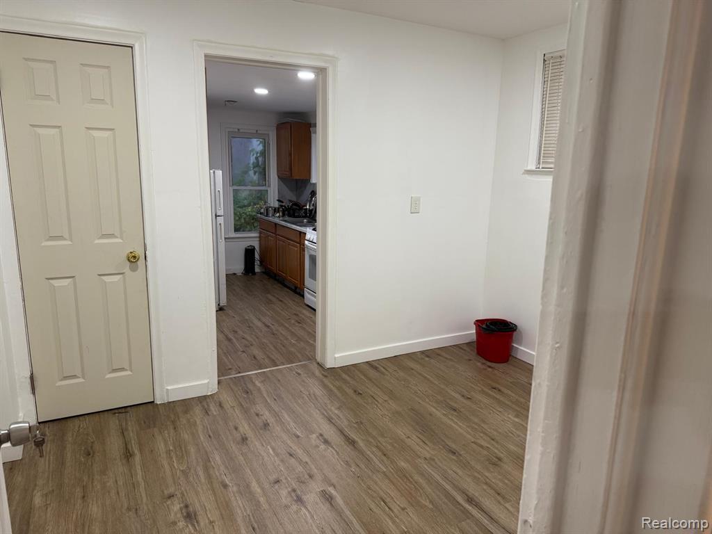 6107 Auburn, Detroit, MI 48228 — Photo 14