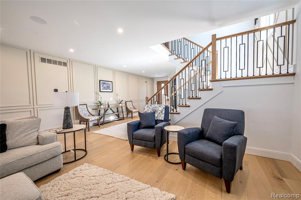 828 Cherokee Avenue, Royal Oak, MI 48067 — Photo 15