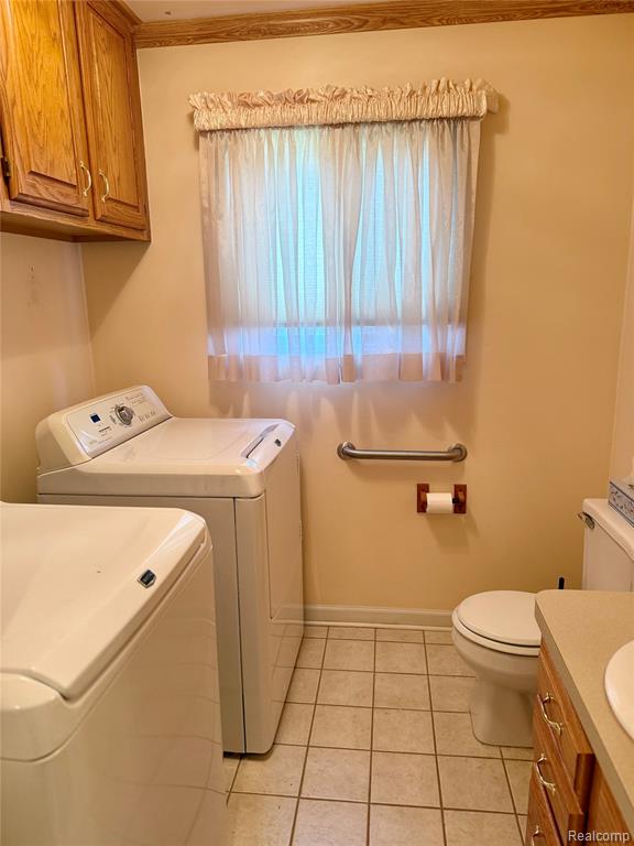 7411 N Farmington Road, Westland, MI — Photo 17