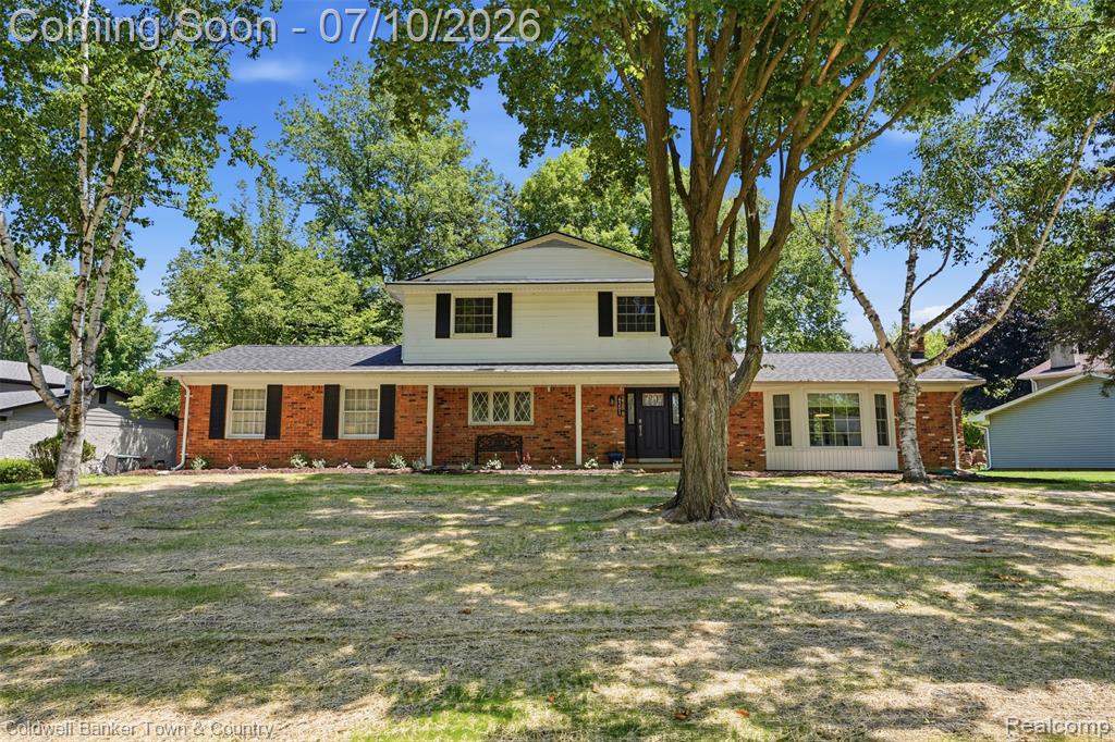 4301 Macqueen Drive, West Bloomfield, MI 48323 — Photo 2