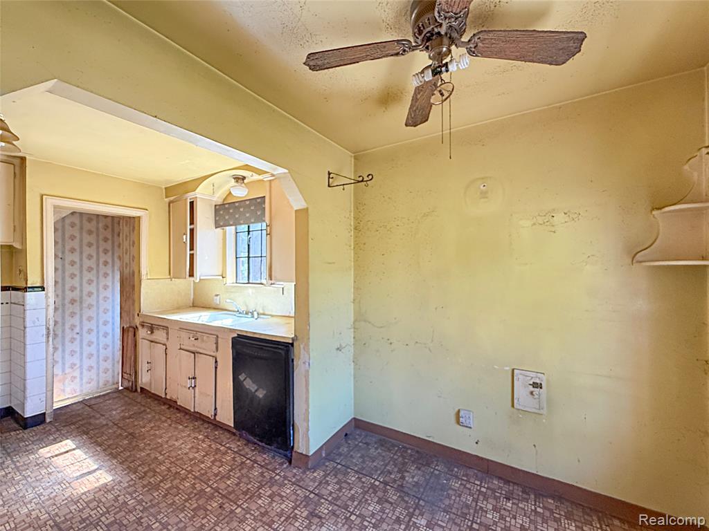 13334 Elmdale Street, Detroit, MI 48213 — Photo 15
