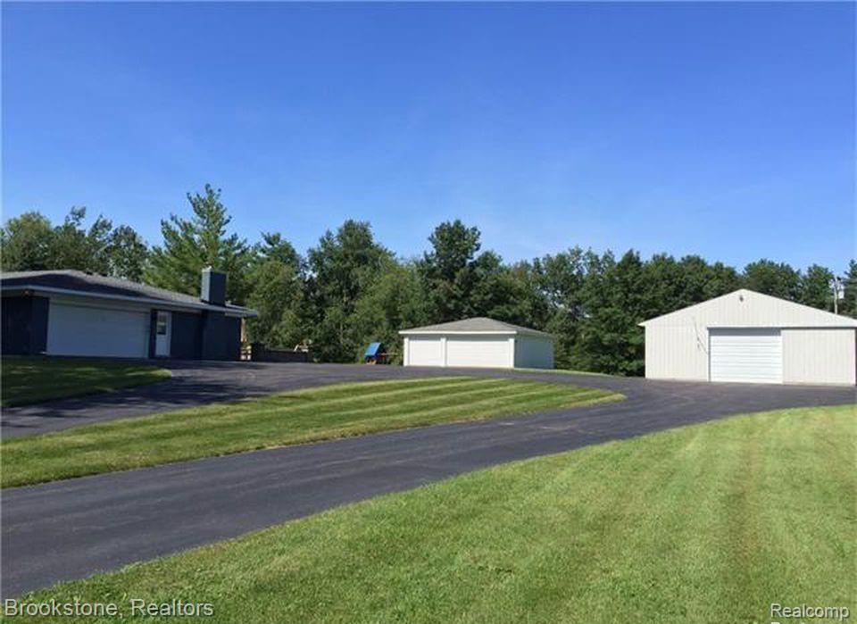 1100 Lockwood Road, Ortonville, MI 48462 — front exterior