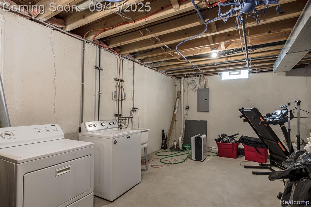 10455 Scarlet Oak Drive, Ypsilanti, MI 48198 — Photo 43