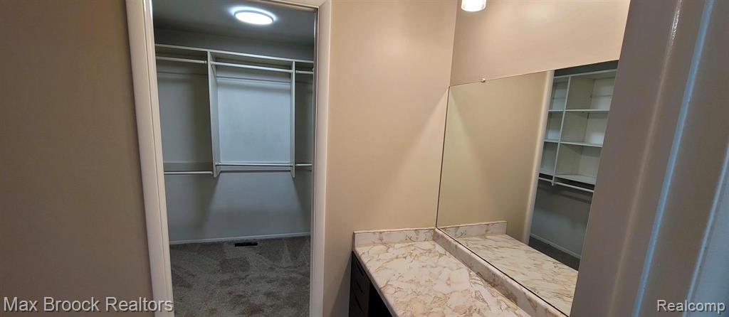 7416 Azalea Court Court, West Bloomfield, MI — Photo 12