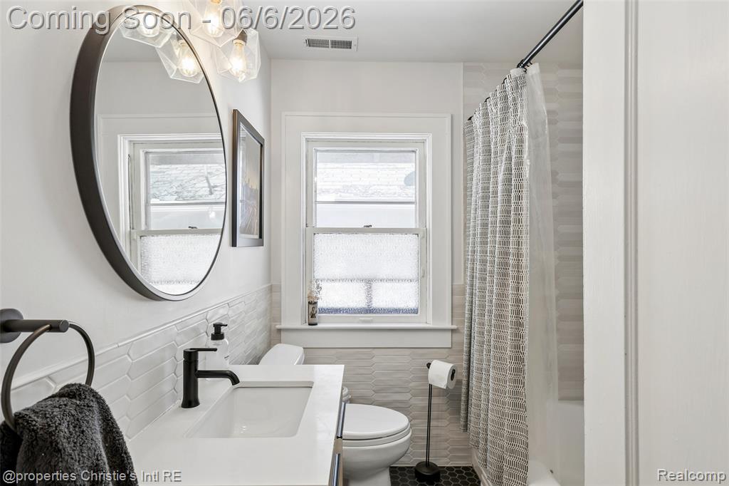 2239 Atkinson Street, Detroit, MI 48206 — Photo 20