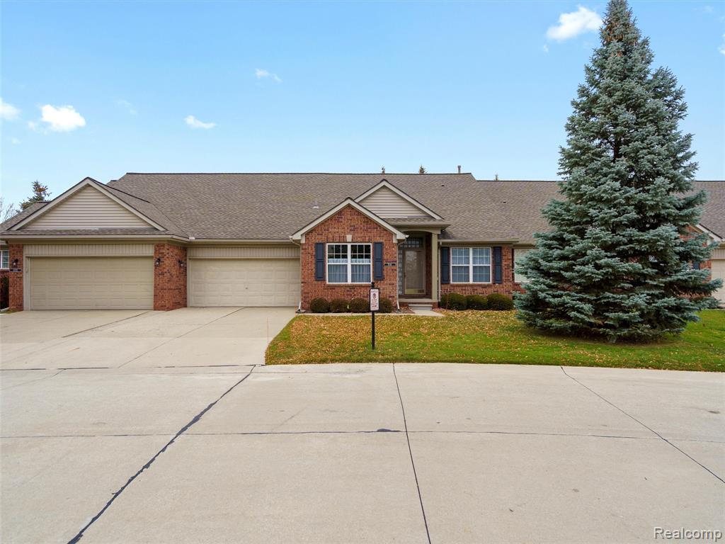 5716 Victory Circle, Sterling Heights, MI 48310 — front exterior