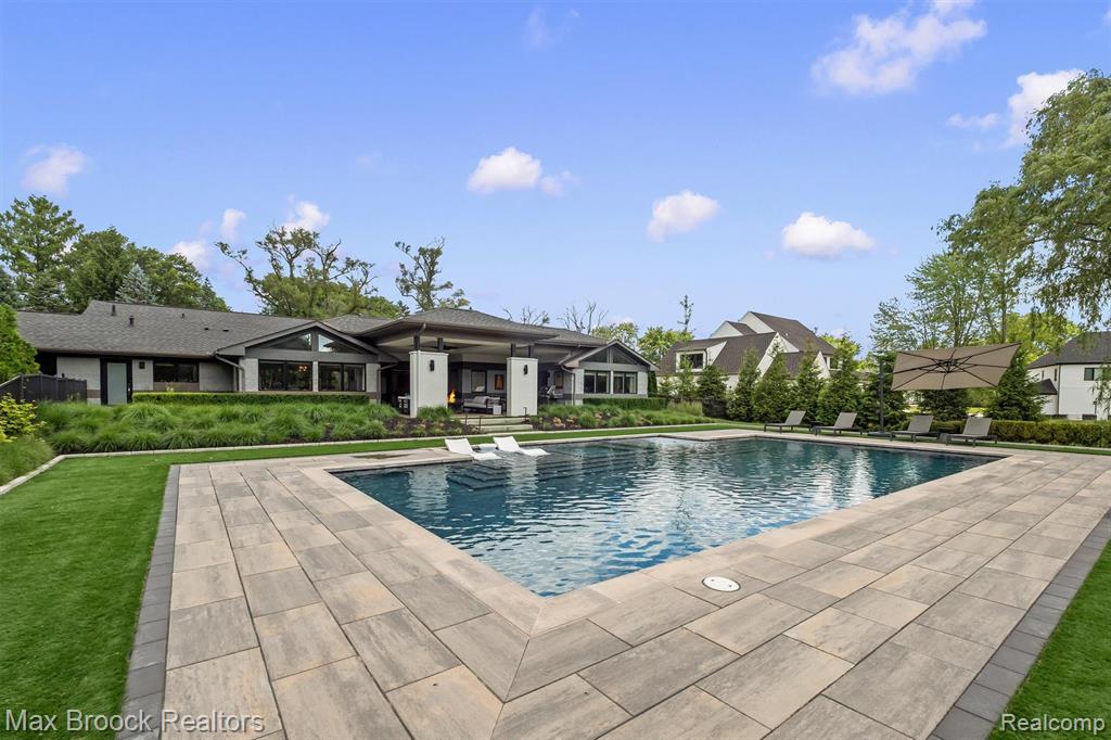 7400 Parkstone Lane, Bloomfield Hills, MI 48301 — Photo 72