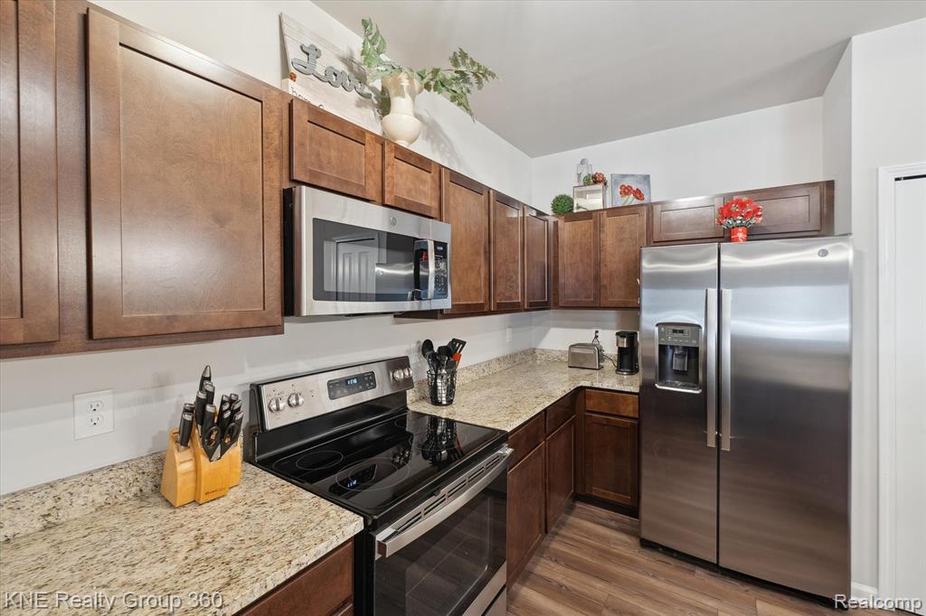9793 RIDGE RUN Street, Howell, MI 48855 — Photo 11