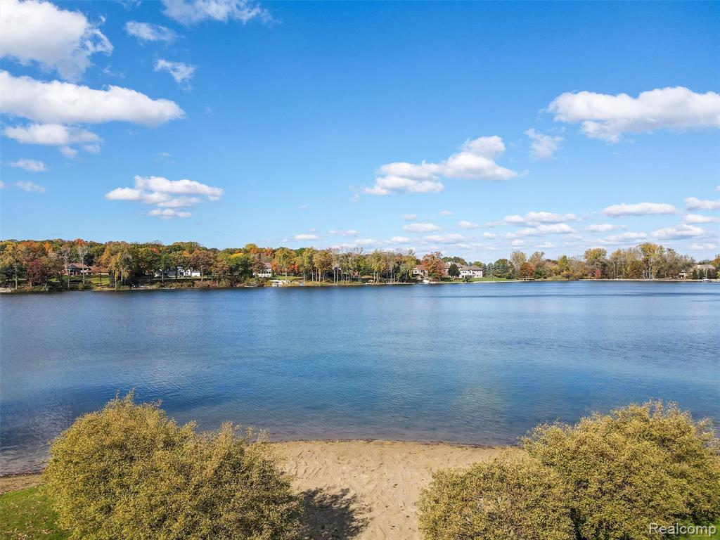4227 Newcastle Drive, Clarkston, MI 48348 — Photo 92