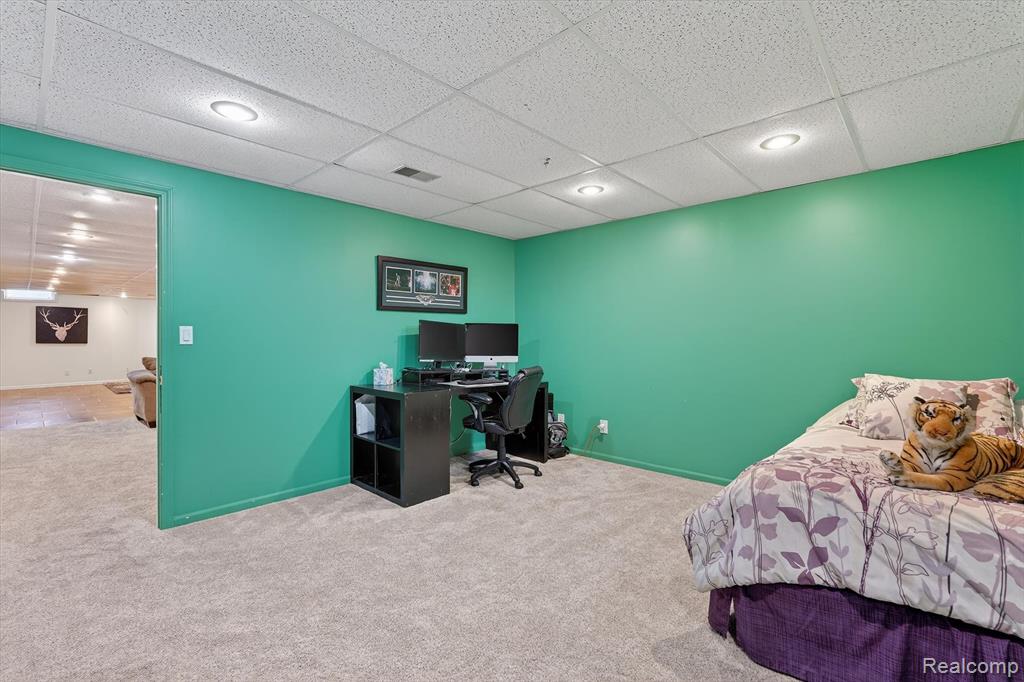 16147 Silvercrest Drive, Fenton, MI 48430 — Photo 40
