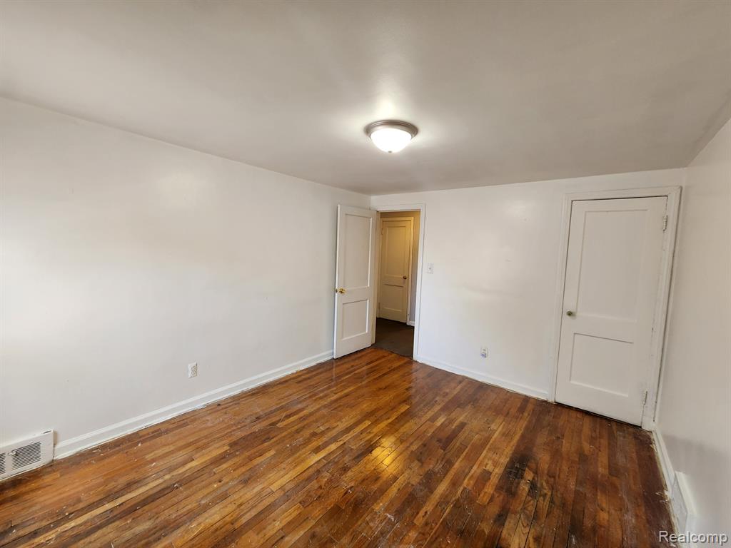 9262 Piedmont Street, Detroit, MI 48228 — Photo 29