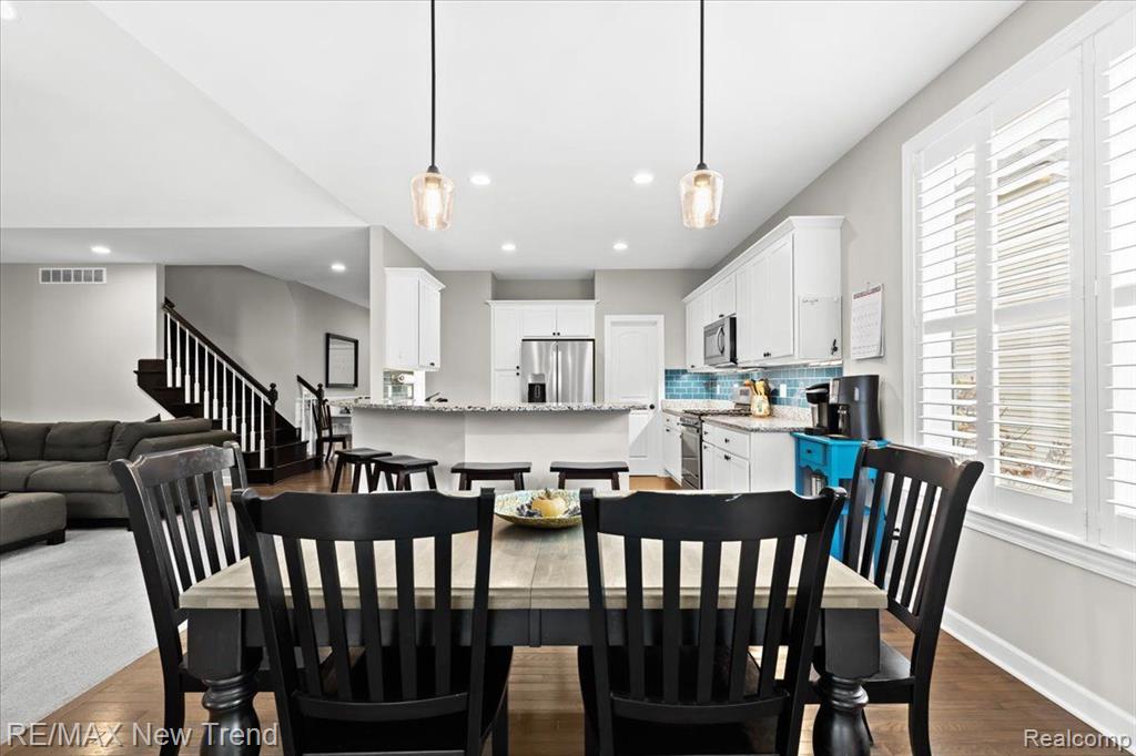 567 NAPA VALLEY Drive, Milford, MI 48381 — Photo 24