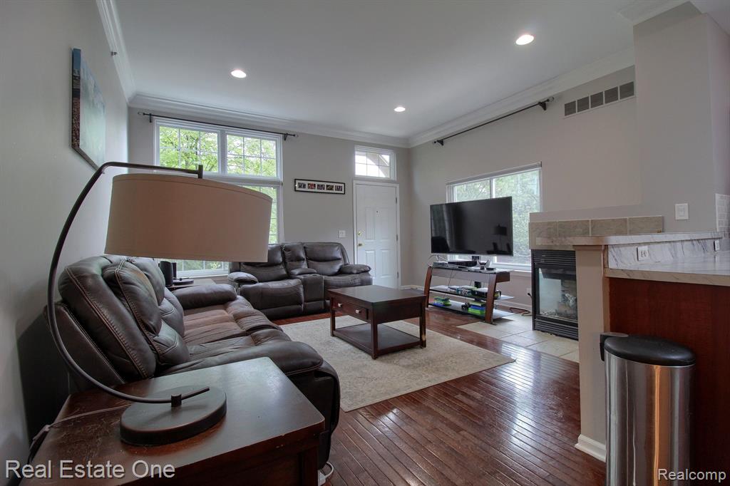 30661 ARDMORE Court, Novi, MI 48377 — Photo 5
