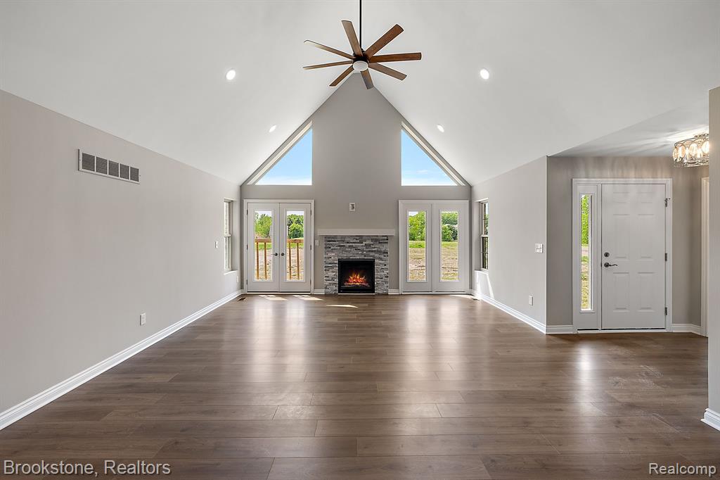 46682 Emerald Creek Drive, Shelby Twp, MI 48315 — Photo 16