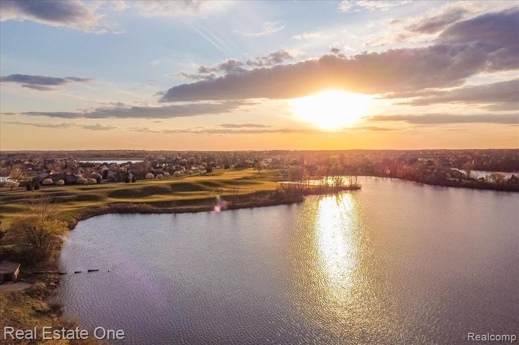 460 Golf Villa Drive, 9, Oxford, MI 48371 — Photo 40