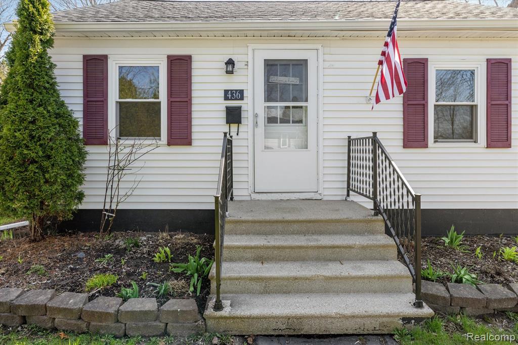 436 Walnut Street, Mount Morris, MI 48458 — front exterior