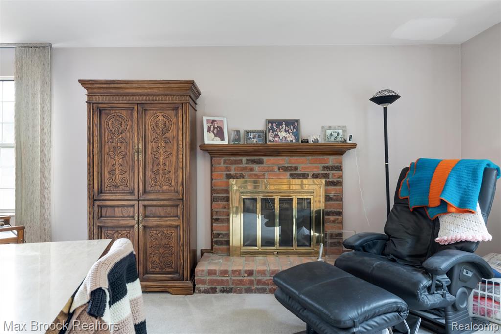 5495 Kingsfield Drive, West Bloomfield, MI — Photo 23