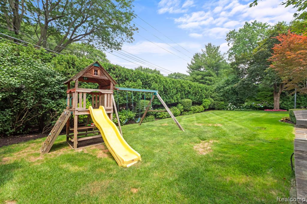 3390 Burning Bush Road, Bloomfield Hills, MI 48301 — Photo 56