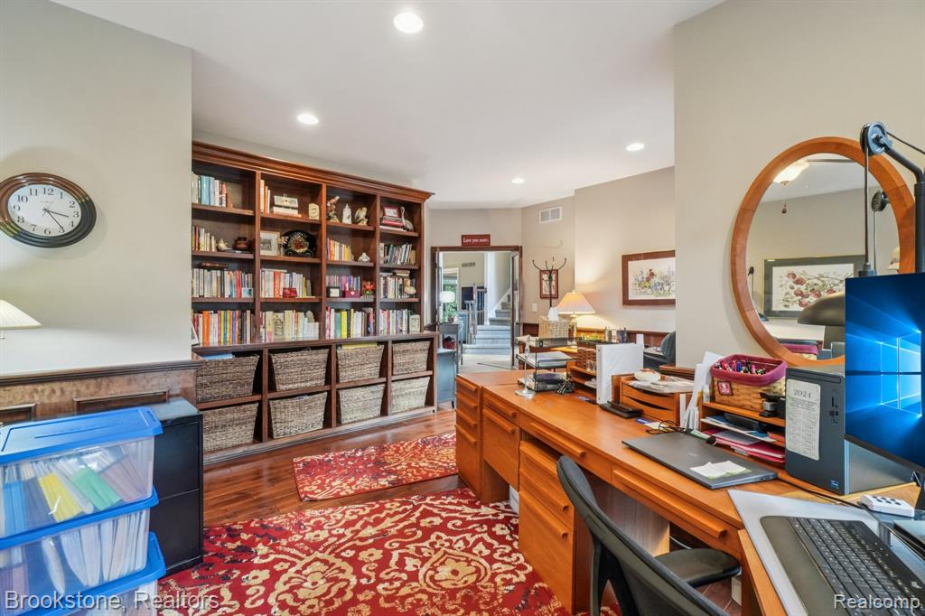 5947 Blackberry Lane, Clarkston, MI 48348 — Photo 18