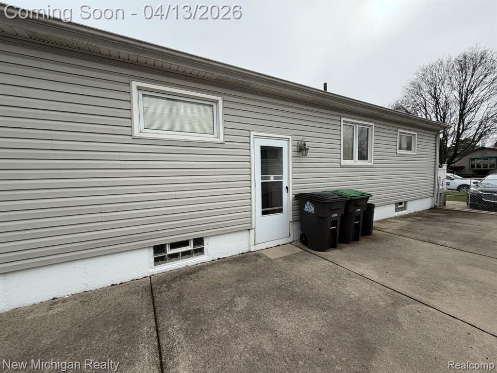 6671 Mayfair Street, Taylor, MI 48180 — Photo 7