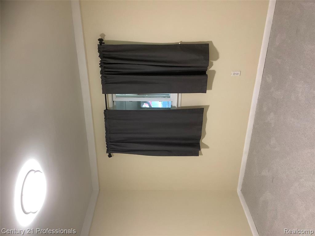 467 Forest Street, Westland, MI 48186 — Photo 12