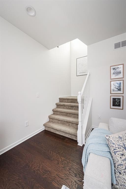 4314 ROLLING MEADOW Lane, Ypsilanti, MI 48197 — Photo 22