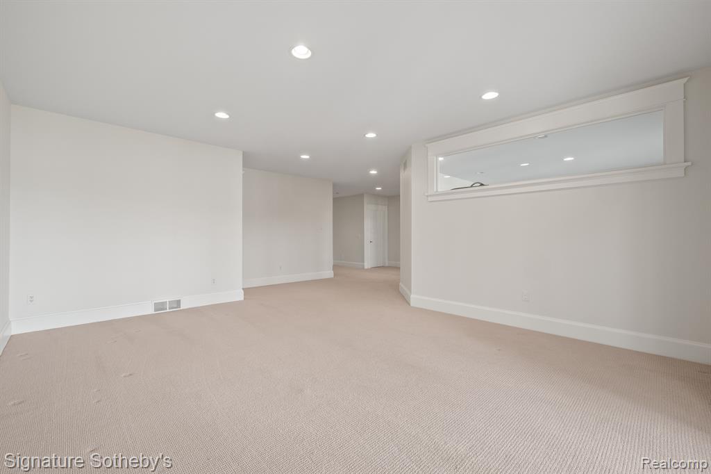 5027 GROVER Drive, Brighton, MI 48116 — Photo 52
