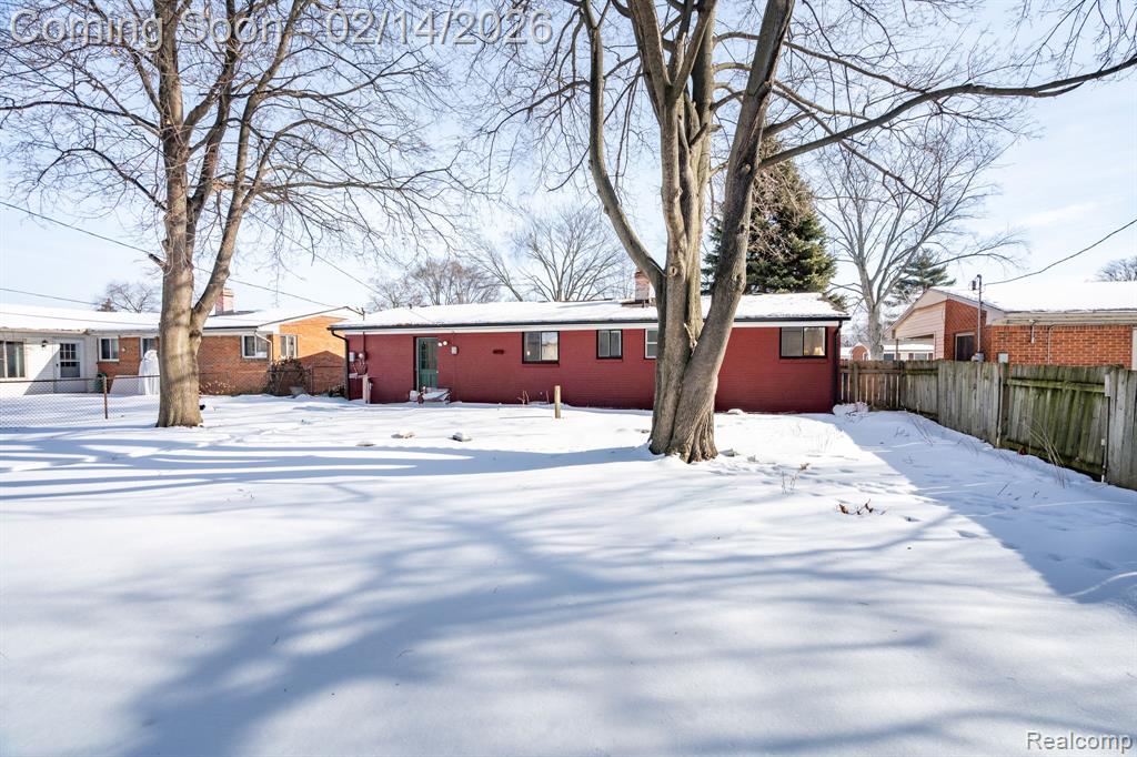 43201 Penny Drive, Sterling Heights, MI 48314 — Photo 23