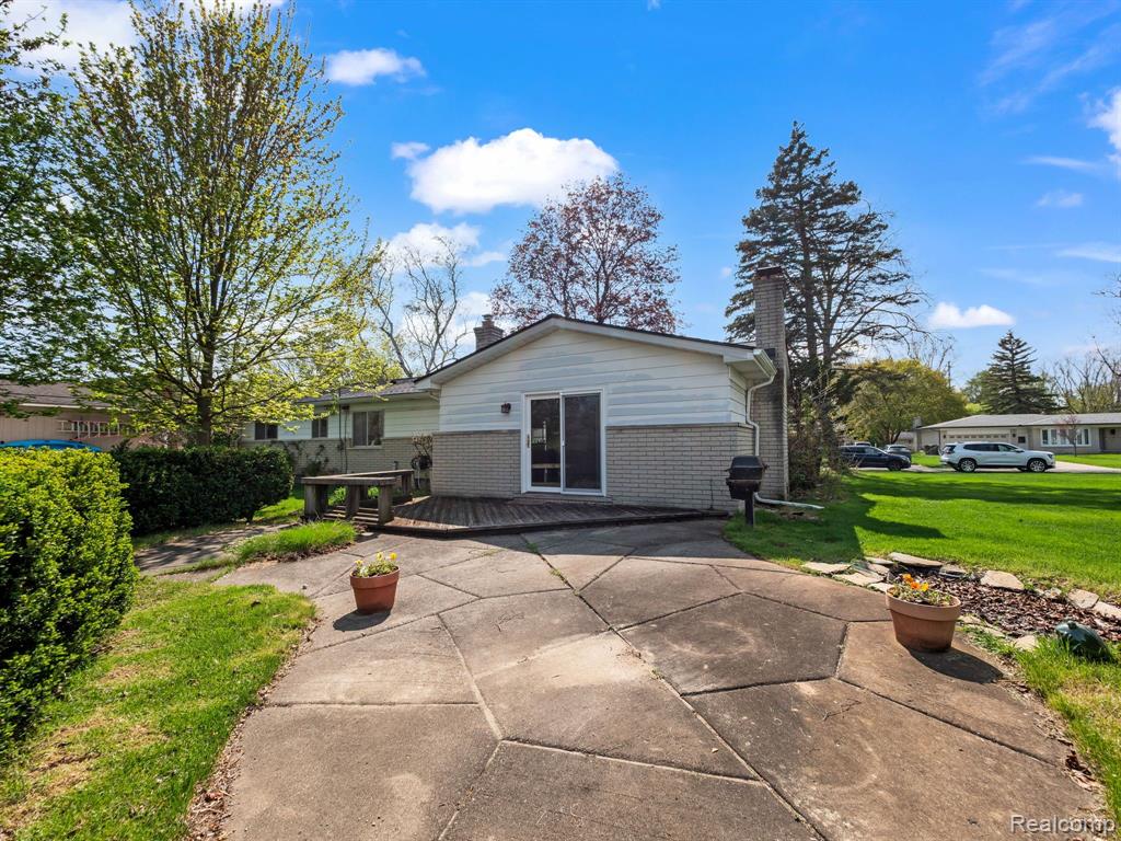 53810 BRUCE HILL Drive, Shelby Twp, MI 48316 — Photo 3