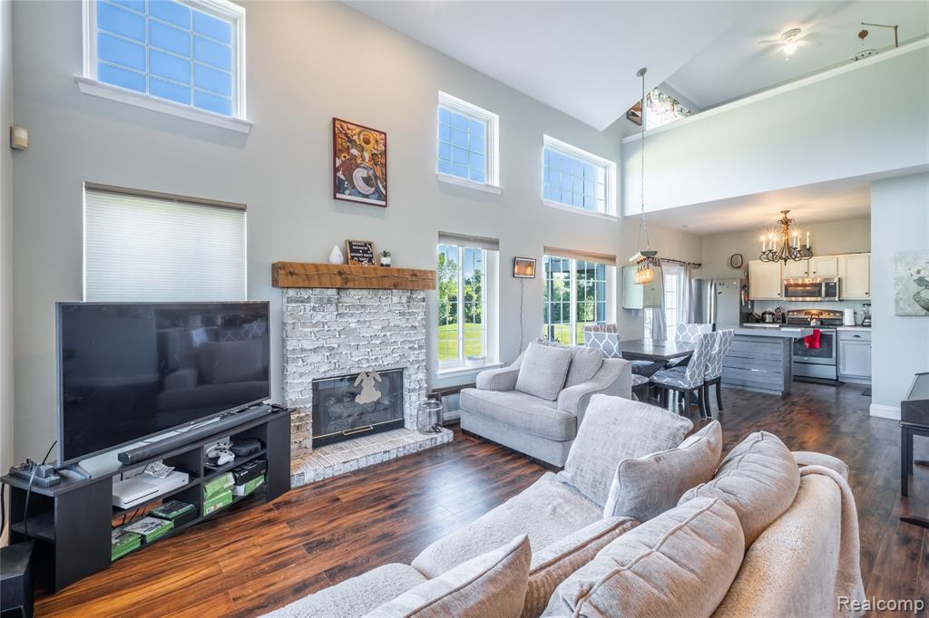 243 Oak Ridge Drive, Pontiac, MI 48341 — Photo 6