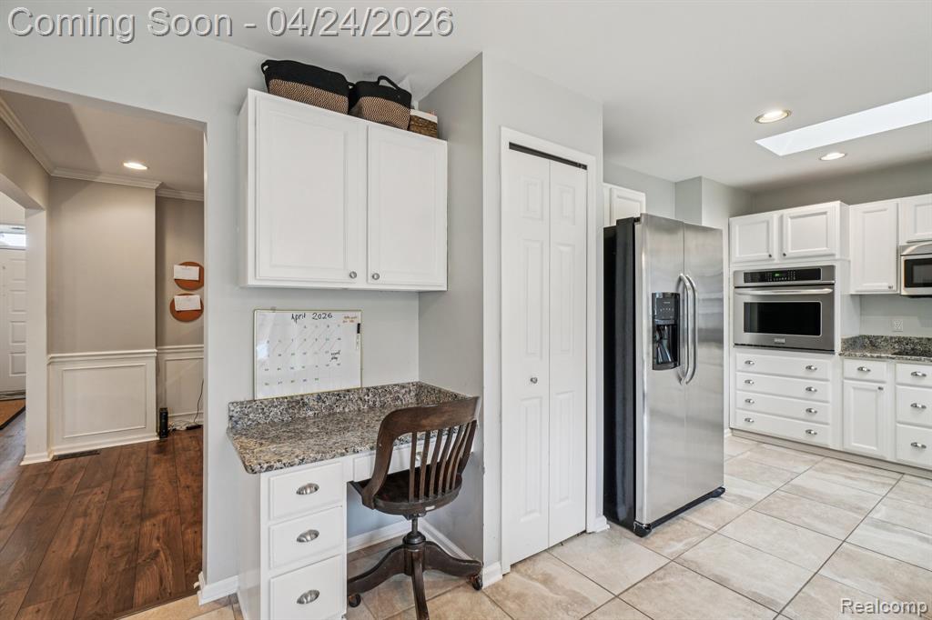 5819 Valley Drive, Clarkston, MI 48348 — Photo 8