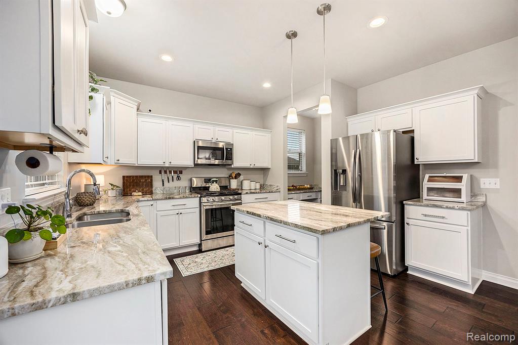 856 W Bay Shore Drive, Oxford, MI 48371 — Photo 8