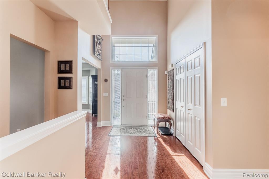 26270 VALHALLA Drive, Farmington Hills, MI 48331 — Photo 4