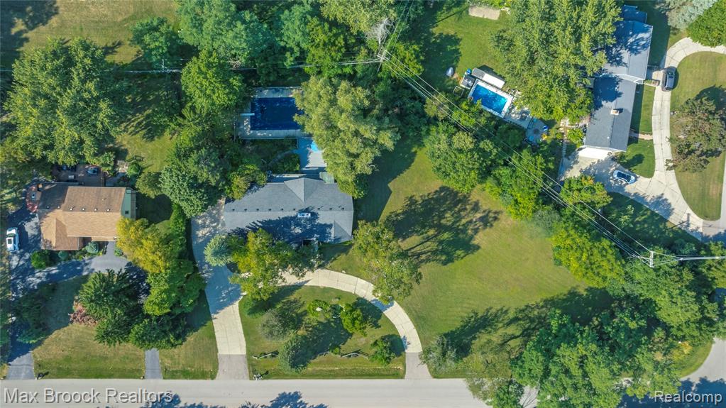 35550 Pleasant Valley Road, Farmington Hills, MI, 48331