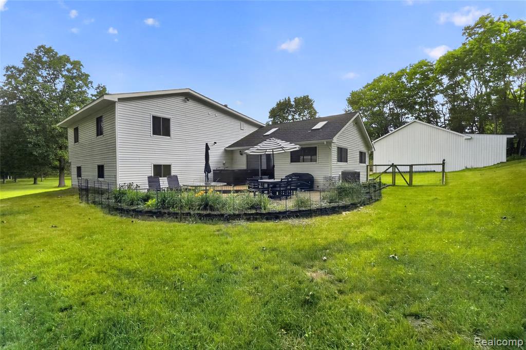 8655 Joey Drive, Pinckney, MI 48169 — Photo 47