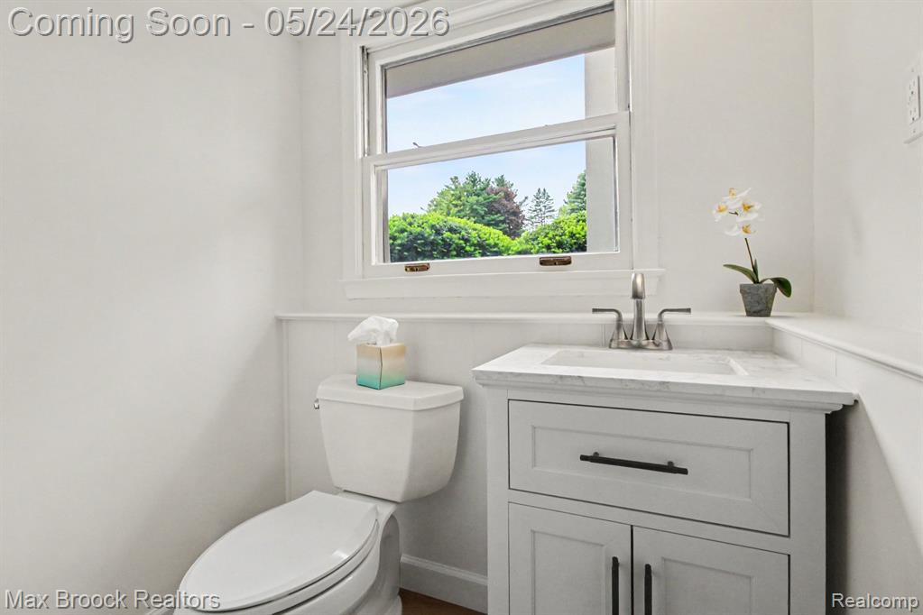 3781 Quarton Road, Bloomfield Hills, MI 48302 — Photo 17