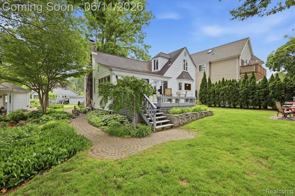6880 Forestlawn Court, Waterford, MI 48327 — Photo 36