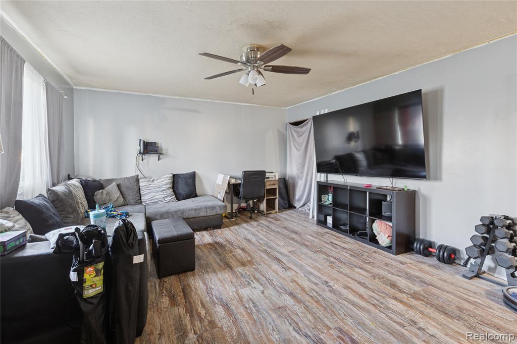 2540 Kansas Avenue, Saginaw, MI 48601 — Photo 5