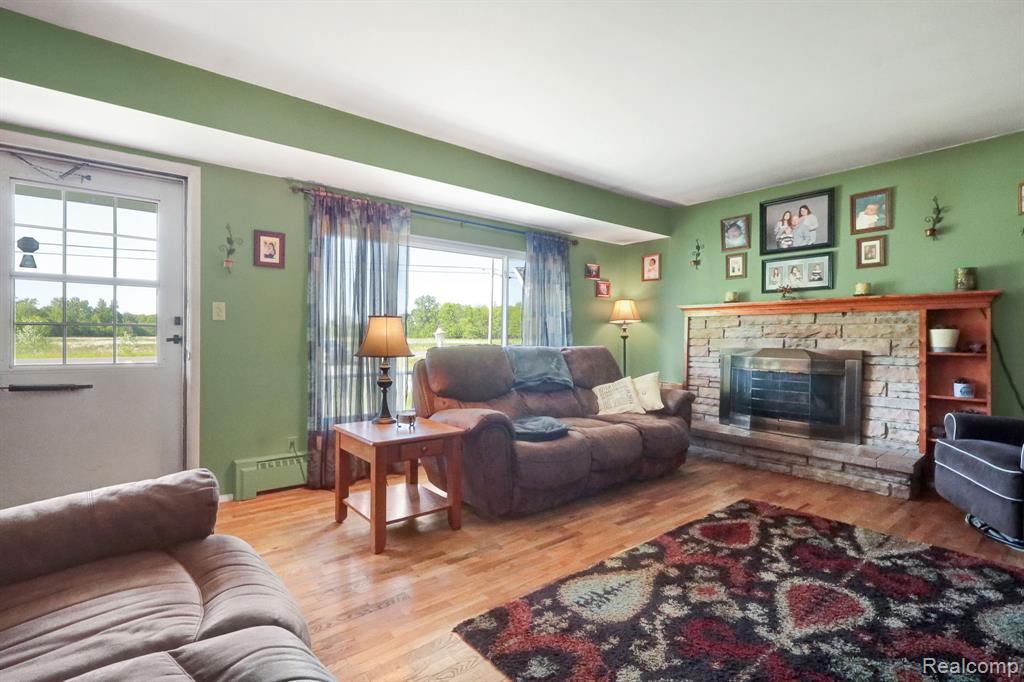 6245 W Coldwater Road, Flushing, MI 48433 — Photo 6