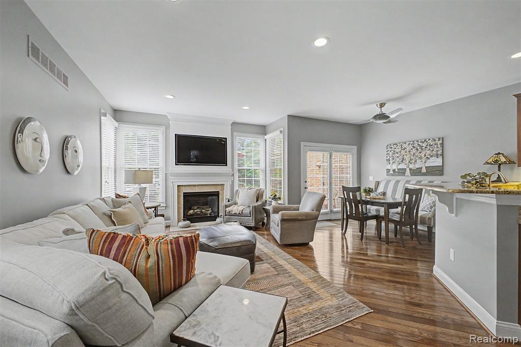 44617 Broadmoor Circle N, Northville, MI 48168 — Photo 9