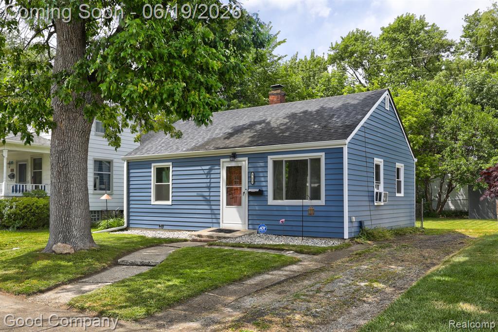 521 E Chesterfield Street, Ferndale, MI 48220 — front exterior