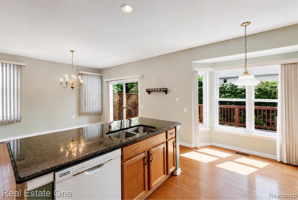 3622 Camden Court, Auburn Hills, MI 48326 — Photo 16