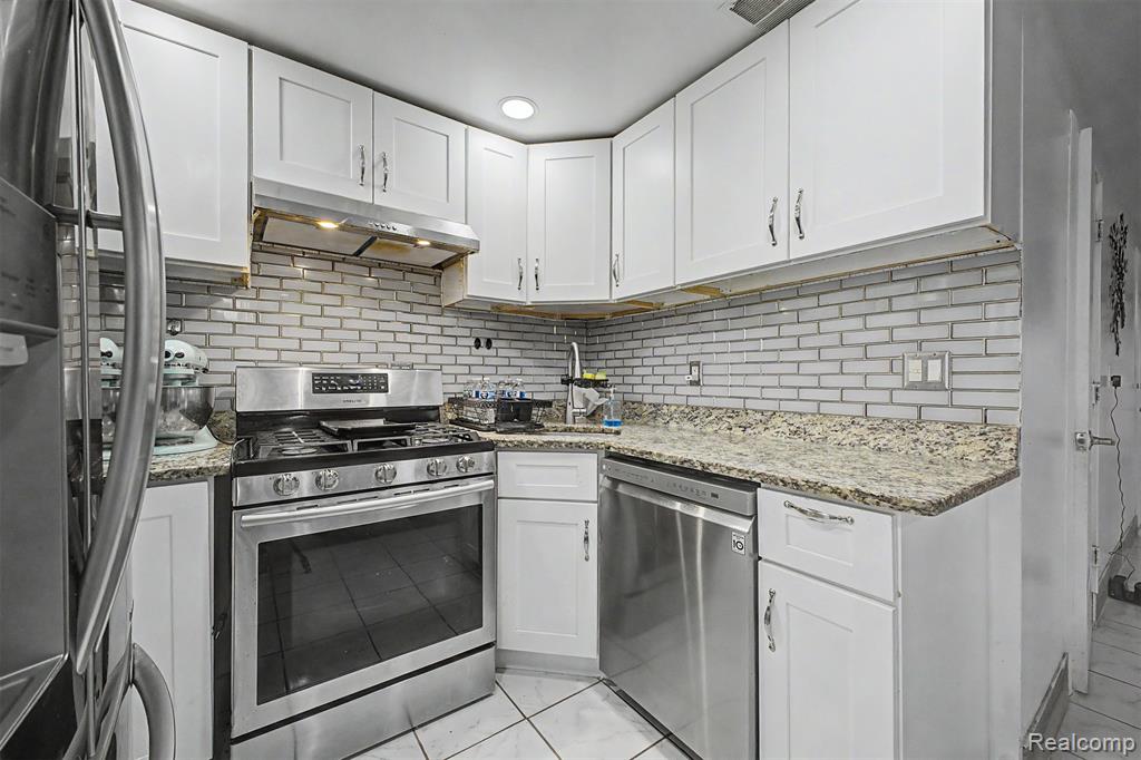 5524 Maple Street, Dearborn, MI 48126 — Photo 38