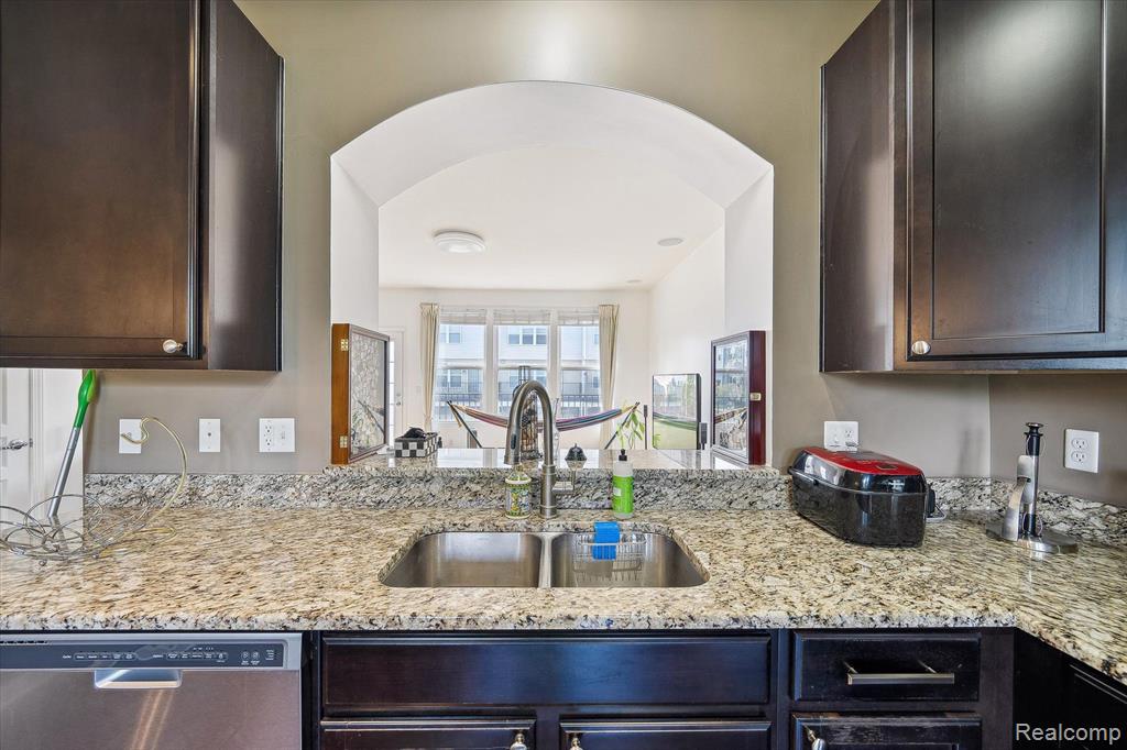 44593 ELLERY Lane, 441, Novi, MI 48377 — Photo 7