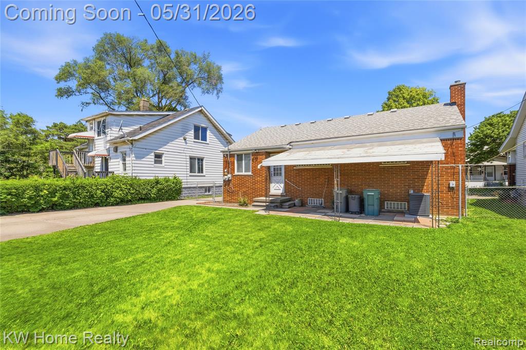 8801 Whitlock Avenue, Dearborn, MI 48126 — Photo 21