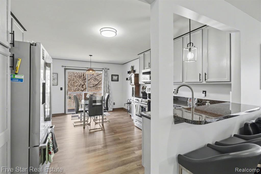 153 S Vista, Auburn Hills, MI 48326 — Photo 10