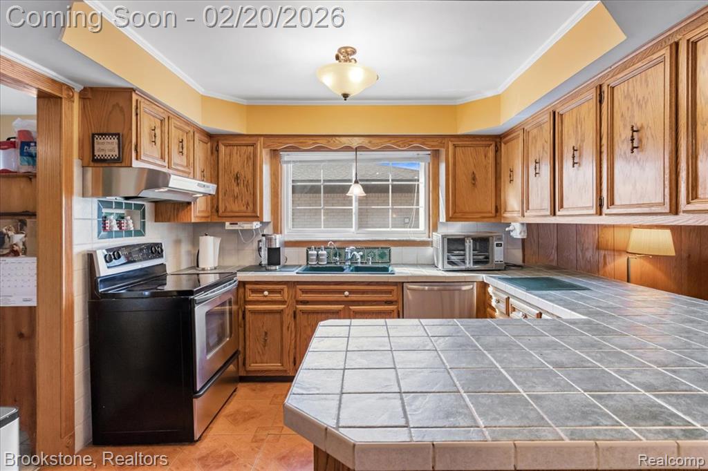15303 Lincolnshire Lane, Fraser, MI 48026 — Photo 5