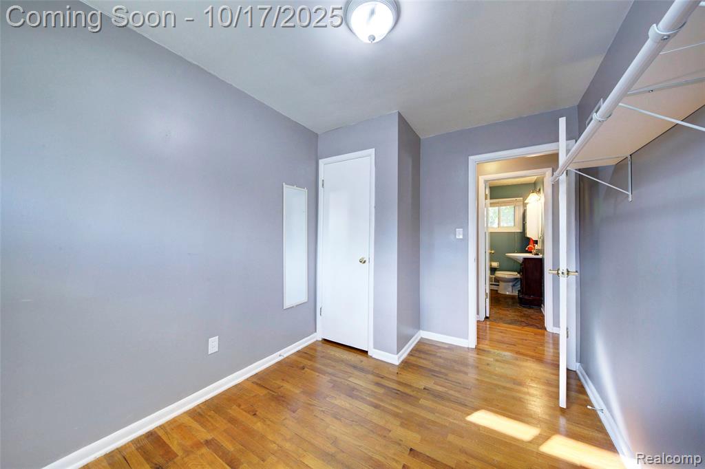 838 Westwood Drive, Fenton, MI 48430 — Photo 14